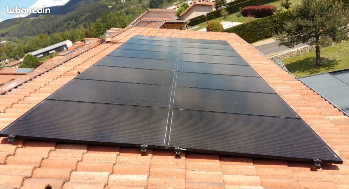 découvrez le panneau eurener, une solution innovante et durable pour optimiser la production d'énergie solaire. écologique et performant, il s'intégrera parfaitement à votre installation tout en réduisant votre empreinte carbone.
