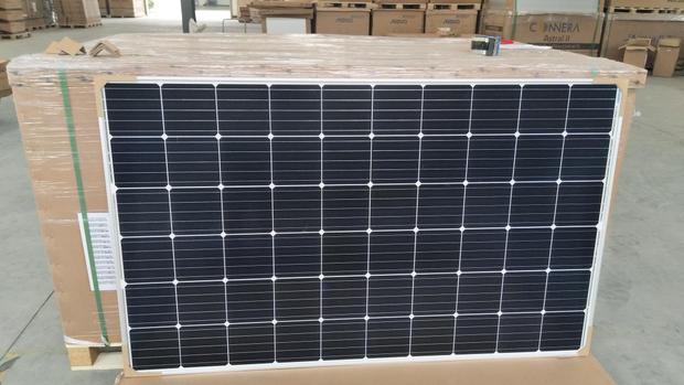 découvrez les panneaux photovoltaïques 300w, une solution énergétique durable et efficace pour réduire vos factures d'électricité. profitez d'une technologie innovante, d'une installation simplifiée et d'une performance optimale pour transformer l'énergie solaire en électricité propre.