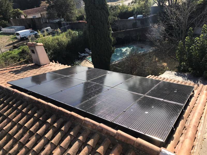 découvrez nos panneaux photovoltaïques à aix, une solution écologique et économique pour produire votre propre énergie solaire. optimisez votre consommation d'énergie et contribuez à la transition énergétique tout en bénéficiant d'un accompagnement expert.