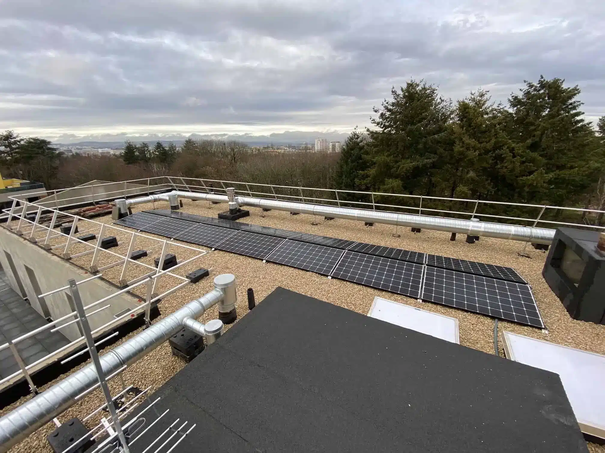 découvrez les solutions photovoltaïques à dijon pour optimiser votre consommation d'énergie et réduire votre empreinte carbone. profitez des avantages des panneaux solaires à travers des conseils d'experts et des installations sur mesure.