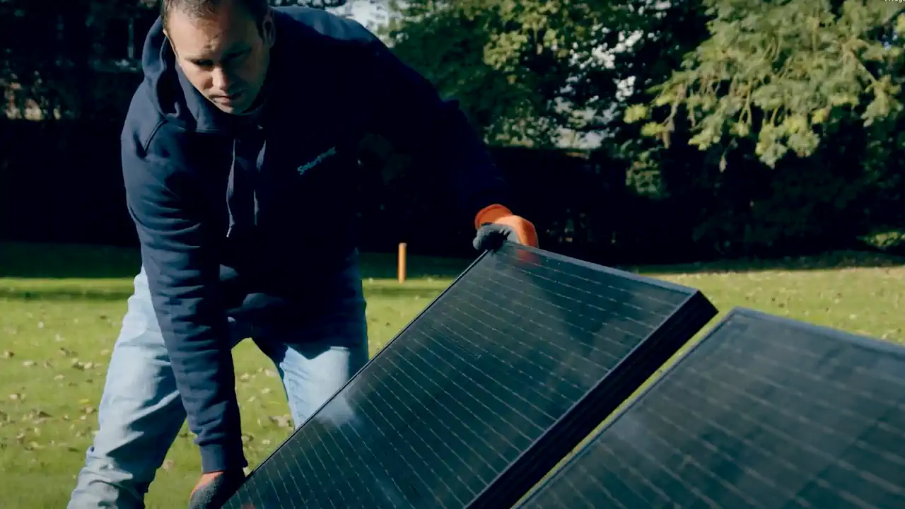 découvrez notre sélection de panneaux solaires chez leroy merlin pour une énergie renouvelable et économique. profitez de solutions adaptées à votre budget et à vos besoins pour produire votre propre électricité et réduire votre empreinte carbone.