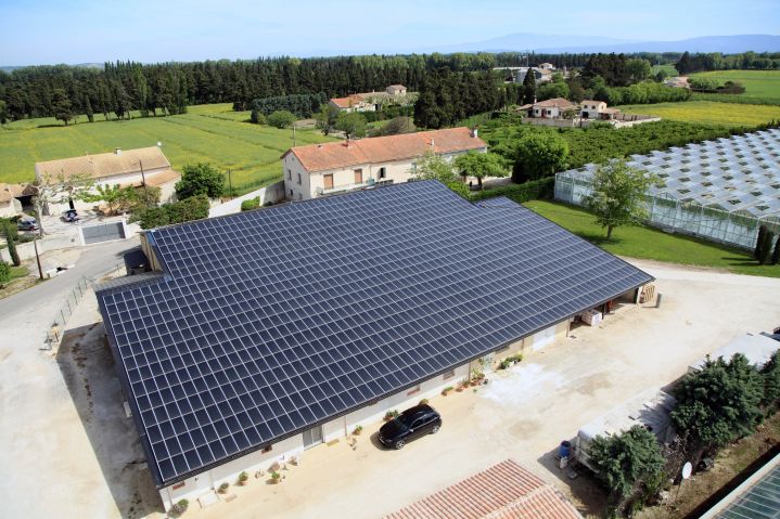 découvrez les avantages des panneaux photovoltaïques à nîmes : une solution écologique et économique pour produire votre propre électricité. profitez du soleil du sud de la france pour réduire vos factures d'énergie et contribuer à la transition énergétique.