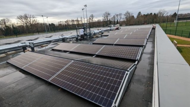 découvrez nos panneaux solaires à vichy, une solution écologique et économique pour produire votre propre électricité. profitez d'une énergie renouvelable et réduisez vos factures d'énergie tout en contribuant à la protection de l'environnement. contactez-nous dès aujourd'hui pour un devis personnalisé !