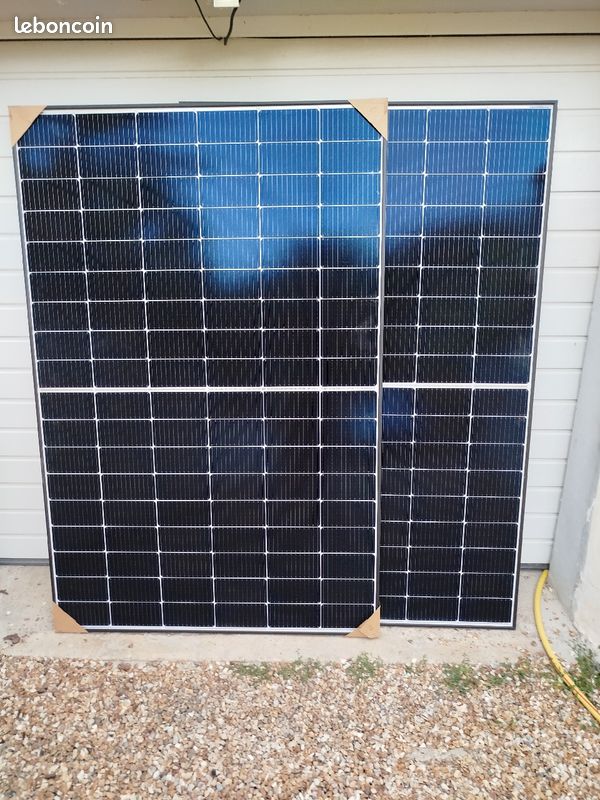 découvrez les panneaux qcell, des solutions solaires innovantes et performantes qui maximisent votre production d'énergie. idéaux pour les particuliers et les entreprises, ces panneaux offrent une excellente durée de vie et une efficacité énergétique optimale. transformez votre toit en une source d'énergie verte avec qcell.