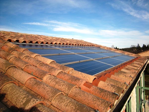 découvrez le panneau solaire 13, une solution énergétique innovante et efficace pour réduire votre empreinte carbone. profitez d'une énergie renouvelable adaptée à vos besoins tout en réalisant des économies sur vos factures d'électricité.