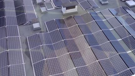 découvrez les dernières innovations et tendances en matière de panneaux solaires pour 2025. économisez sur vos factures d'énergie tout en contribuant à un avenir durable grâce à des technologies solaires avancées et écologiques.