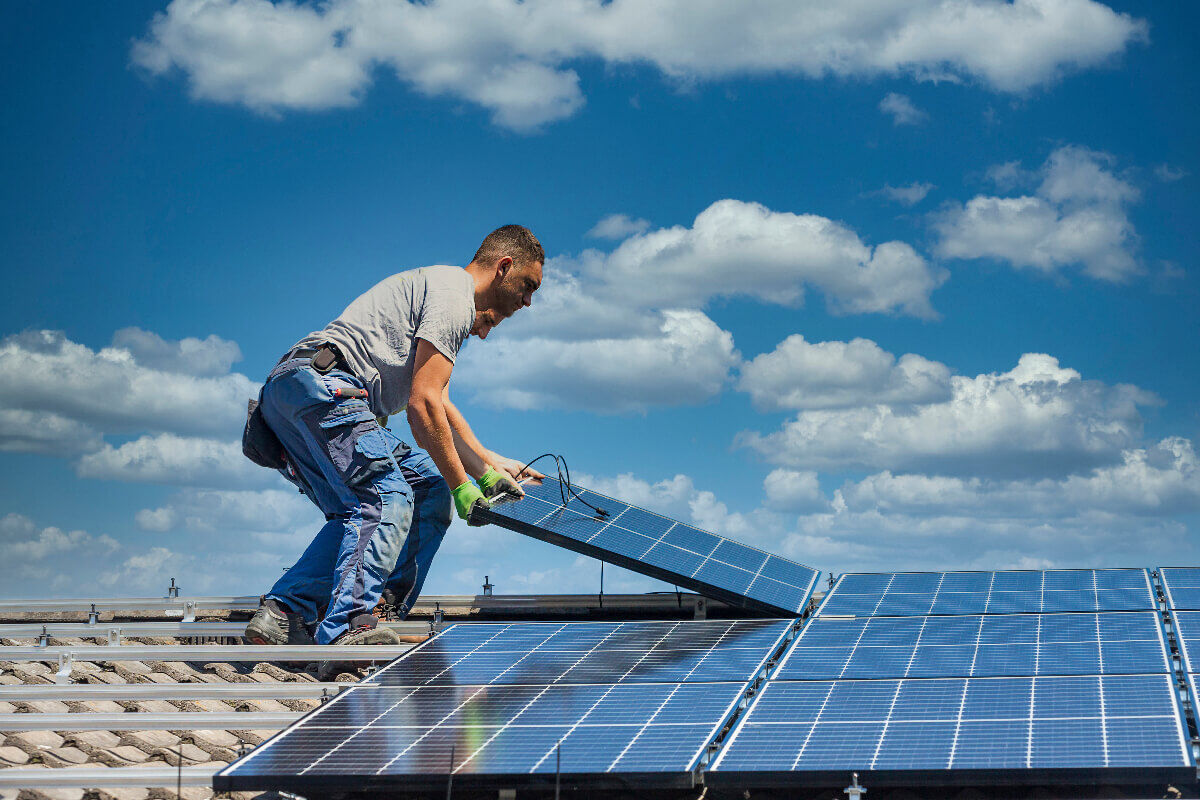 découvrez les avantages des panneaux solaires pour votre maison : une énergie renouvelable, des économies sur vos factures, et une réduction de votre empreinte carbone. optez pour une solution écologique et durable dès aujourd'hui !