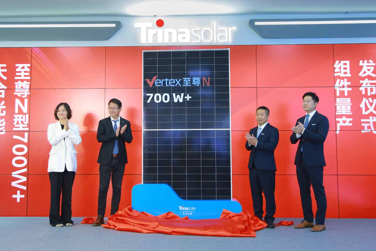 découvrez notre panneau solaire 700w, idéal pour maximiser votre production d'énergie renouvelable. performant et écologique, il s'intègre parfaitement à vos projets d'énergie autonome. profitez d'une solution durable pour réduire vos factures d'électricité et contribuer à la préservation de l'environnement.