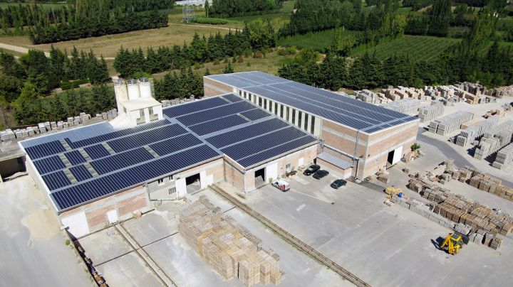 découvrez les avis sur les panneaux solaires pour éclairer votre choix d'investissement. analyse des performances, retours d'expérience des utilisateurs et conseils pour optimiser votre installation.