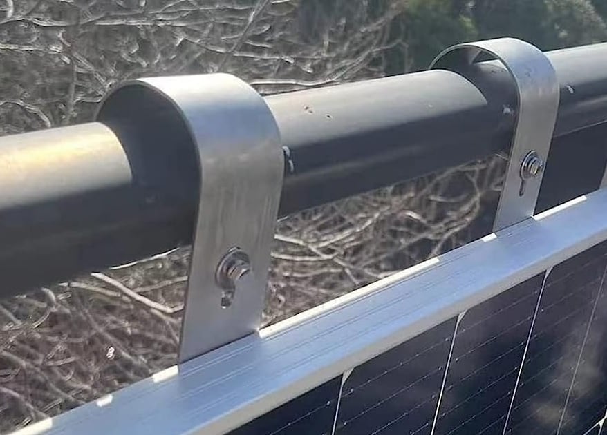 découvrez notre sélection de panneaux solaires avec prise intégrée, idéaux pour vos besoins énergétiques. optez pour une solution écologique, économique et facile à installer, et transformez l'énergie solaire en électricité pour alimenter vos appareils à la maison ou en extérieur.