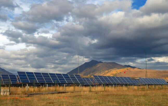 découvrez les panneaux solaires edf, une solution écologique et économique pour produire votre propre énergie renouvelable. profitez d'une installation de qualité, d'un service personnalisé et d'un accompagnement dans votre transition énergétique avec edf.