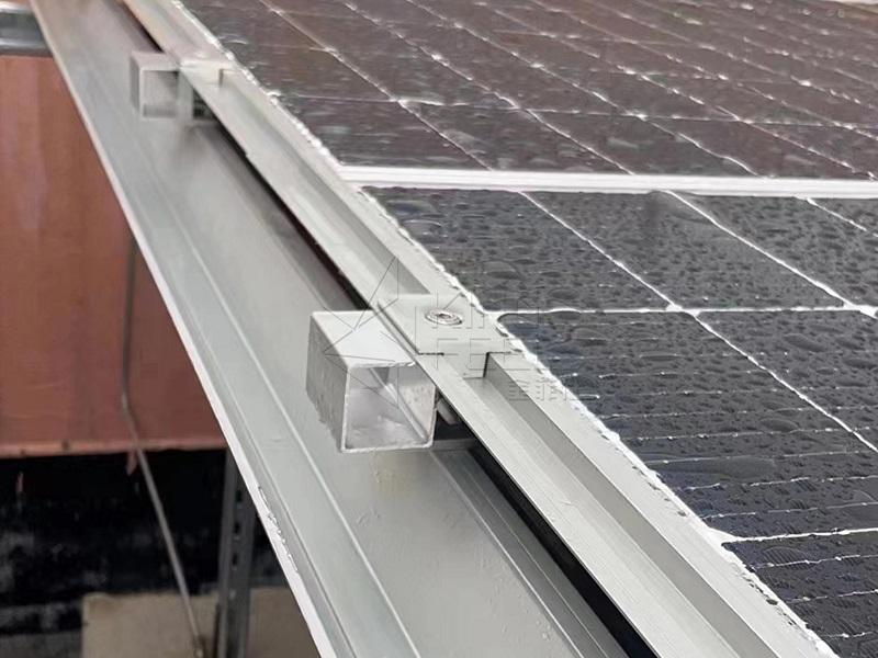 découvrez les panneaux solaires étanches, conçus pour résister aux intempéries tout en offrant une efficacité optimale. idéaux pour une installation sur les toits ou dans des environnements humides, ces panneaux garantissent une production d'énergie durable et fiable, même sous la pluie. optez pour une solution énergétique écologique et performante dès aujourd'hui.