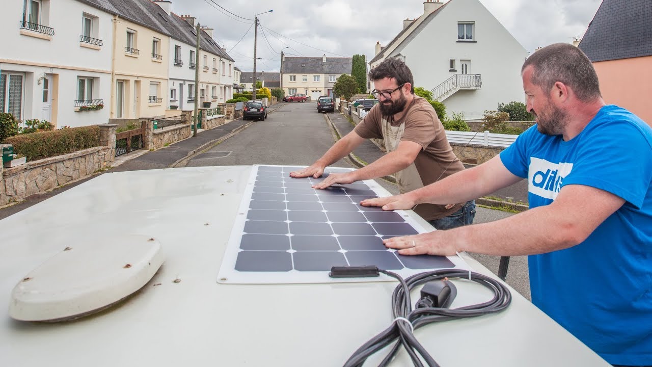 découvrez comment intégrer un panneau solaire dans votre fourgon pour une expérience de voyage autonome et écologique. optimisez votre confort en rechargeant vos appareils en toute simplicité lors de vos aventures.