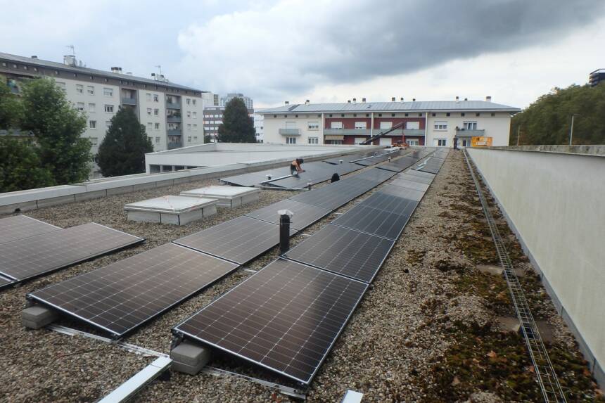 découvrez les avantages des panneaux solaires en île-de-france. optez pour une énergie renouvelable et écologique, tout en réduisant vos factures d'électricité et en participant à la transition énergétique. informez-vous sur les subventions et les installations adaptées à vos besoins.