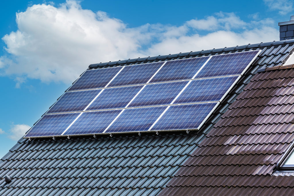 découvrez comment les panneaux solaires se défendent contre la grêle et choisissez des solutions durables pour votre énergie. protégez votre investissement avec des technologies robustes et fiables en matière de panneaux solaires.