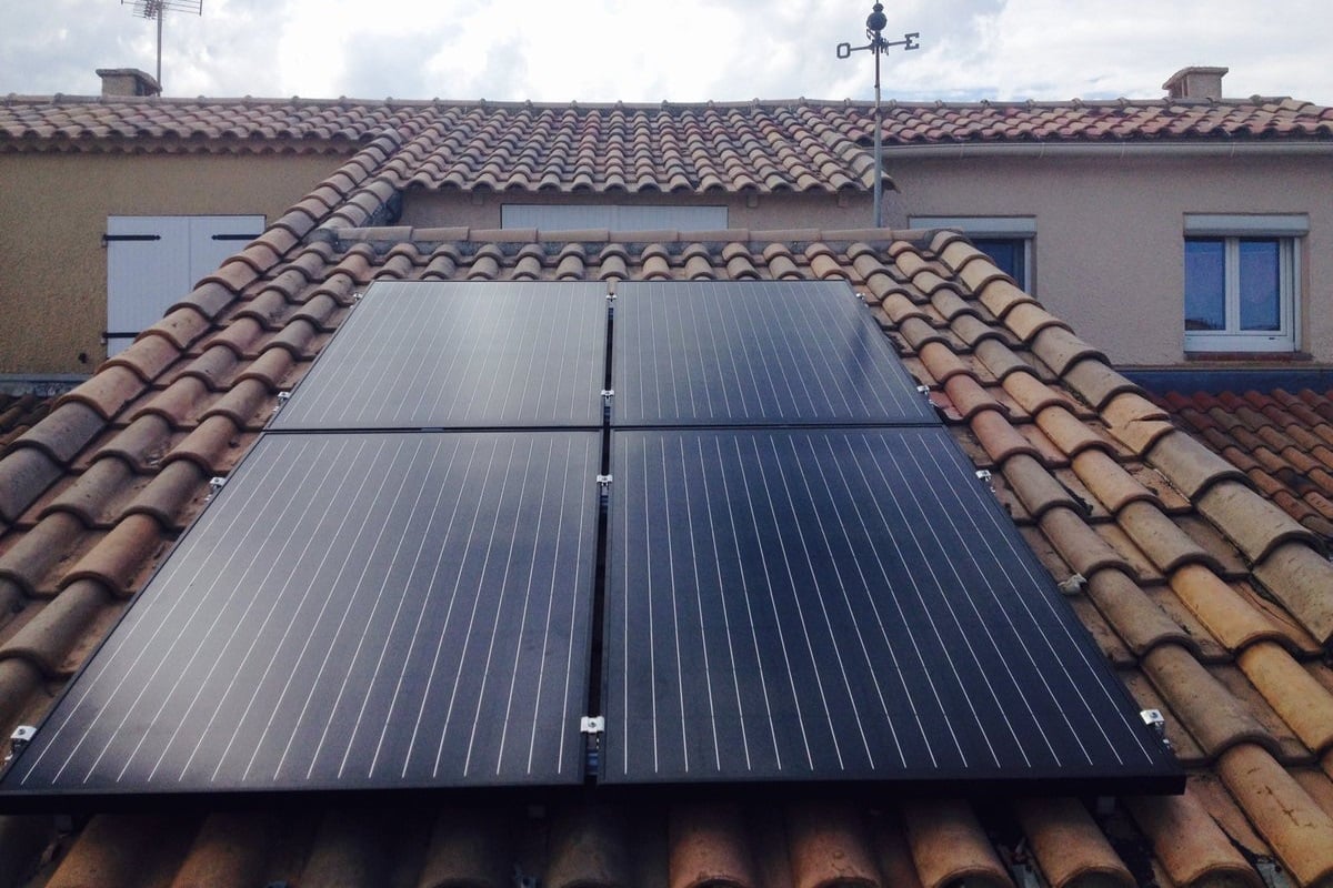 découvrez les panneaux solaires hybrides, une solution énergétique innovante alliant production d'électricité et utilisation de la chaleur. optimisez votre consommation d'énergie tout en réduisant votre empreinte carbone grâce à cette technologie performante et éco-responsable.