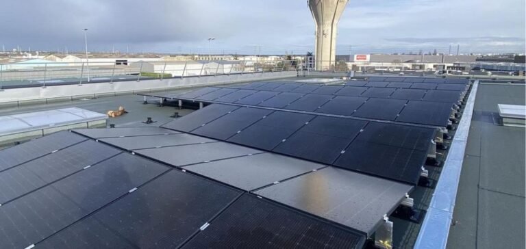 découvrez comment les panneaux solaires en pologne transforment l'énergie renouvelable. informez-vous sur les avantages, les subventions disponibles et comment installer des panneaux solaires pour réduire votre empreinte carbone et faire des économies sur vos factures d'énergie.