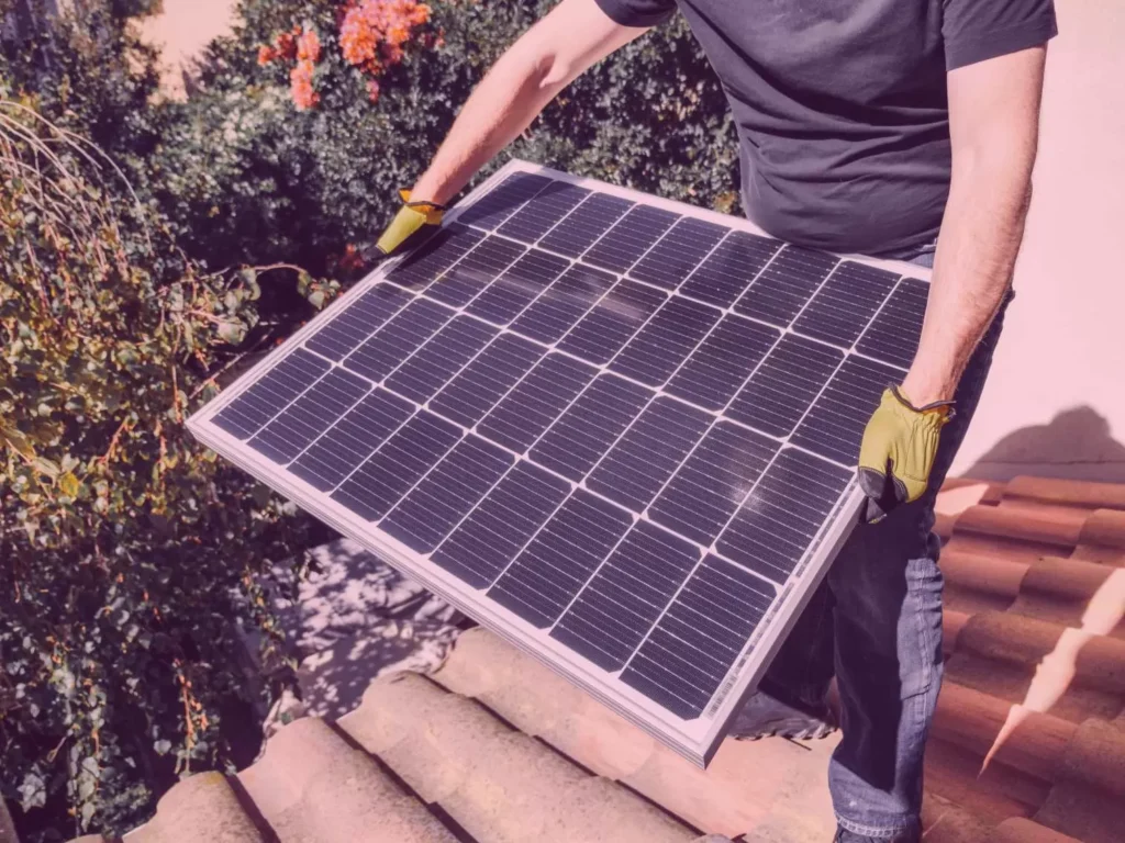 découvrez notre frigo solaire 220v, conçu pour offrir une solution de refroidissement écologique et autonome. idéal pour vos aventures en plein air, il utilise l'énergie solaire pour garder vos aliments et boissons à la température parfaite, tout en respectant l'environnement. facile à transporter et à utiliser, le panneau solaire frigo 220v est l'allié parfait de vos escapades.