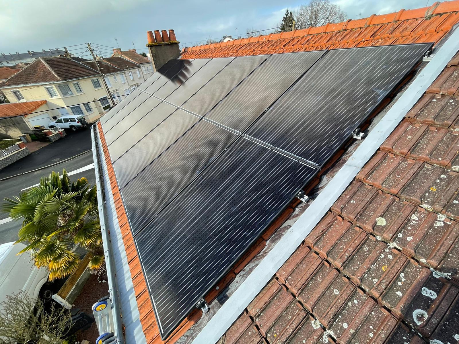 découvrez les meilleures solutions de panneaux solaires à strasbourg. offrez-vous une énergie renouvelable et économique pour votre maison, tout en contribuant à la protection de l'environnement. contactez-nous pour un devis personnalisé et informez-vous sur les avantages des installations solaires.