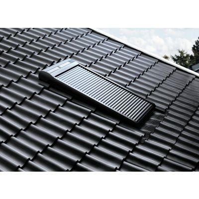 découvrez notre sélection de panneaux solaires velux, une solution innovante pour optimiser l’éclairement naturel de votre maison tout en produisant de l’énergie renouvelable. transformez votre espace avec une installation esthétique et efficace qui combine confort et durabilité.