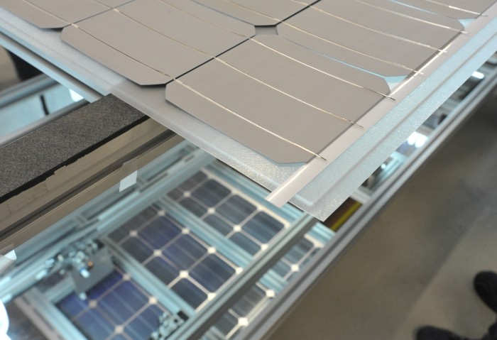 découvrez le panneau soluxtec, une solution innovante pour vos besoins en énergie solaire. ce panneau performant allie efficacité et durabilité, offrant une option respectueuse de l'environnement pour réduire vos factures d'électricité tout en contribuant à un avenir plus vert.