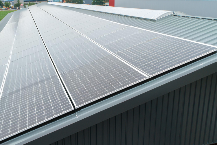 découvrez les avantages des panneaux photovoltaïques pour produire une énergie propre et renouvelable. optimisez votre consommation énergétique tout en réduisant votre empreinte carbone grâce à cette solution durable et économique.