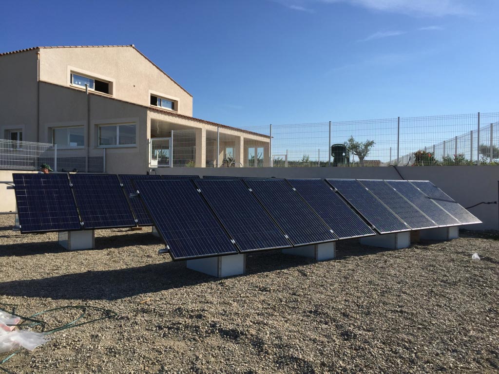 découvrez nos panneaux photovoltaïques 6 kwc, une solution idéale pour produire votre propre électricité de manière écologique et économique. profitez d'une énergie renouvelable performante et d'un rendement optimal pour réduire vos factures d'électricité tout en préservant l'environnement.