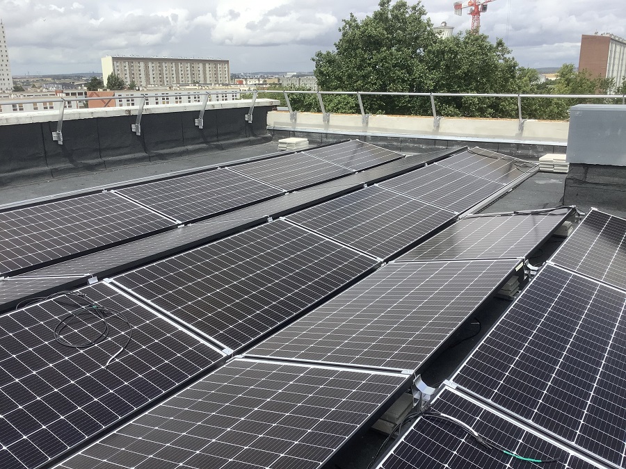 découvrez nos solutions photovoltaïques à amiens pour une énergie renouvelable et durable. profitez d'une installation adaptée à vos besoins et réduisez votre empreinte carbone tout en réalisant des économies d'énergie.