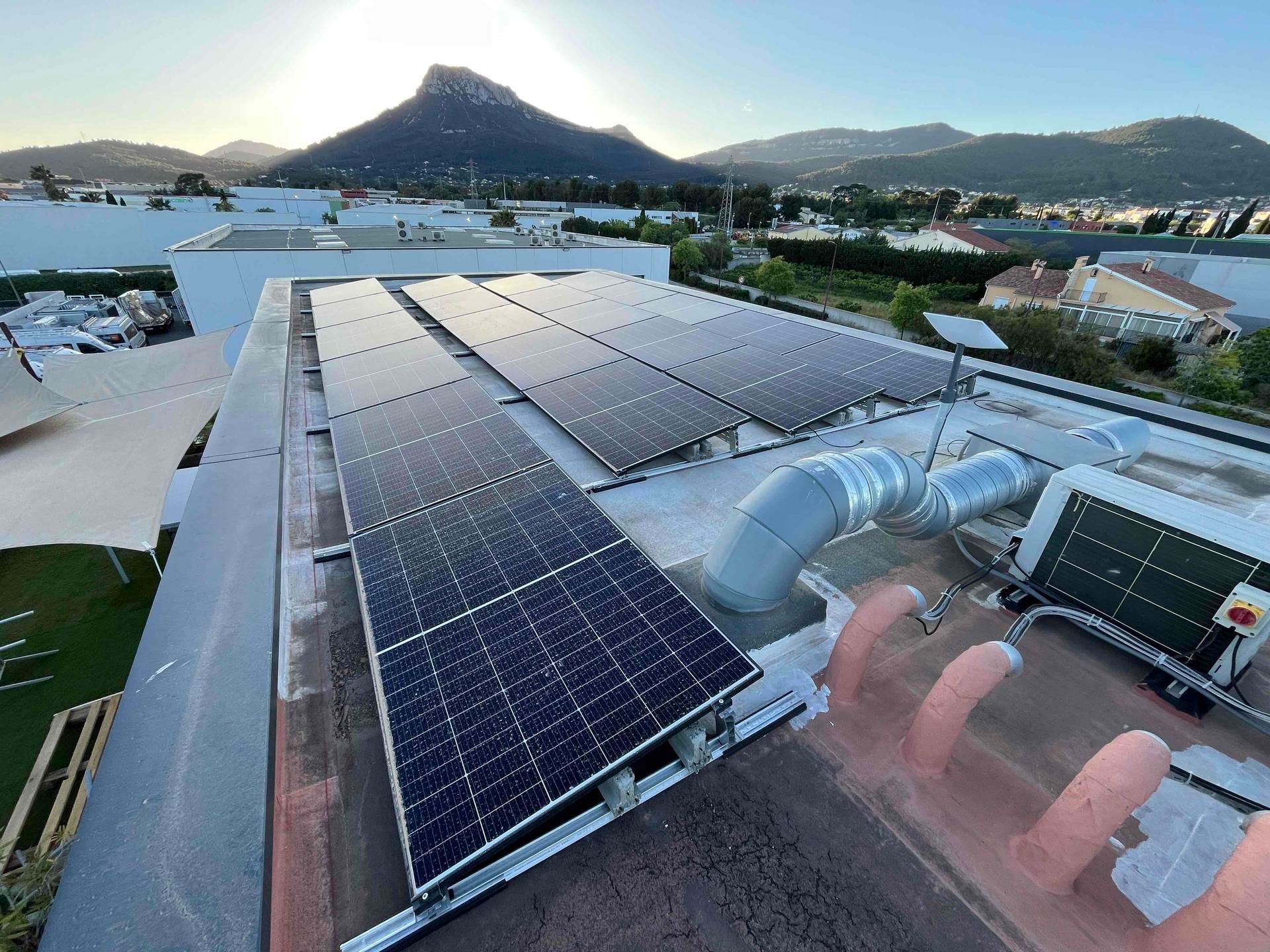 découvrez nos solutions de panneaux photovoltaïques à brignoles pour une énergie solaire durable et économique. profitez d'une installation sur mesure et réduisez vos factures d'énergie tout en respectant l'environnement.
