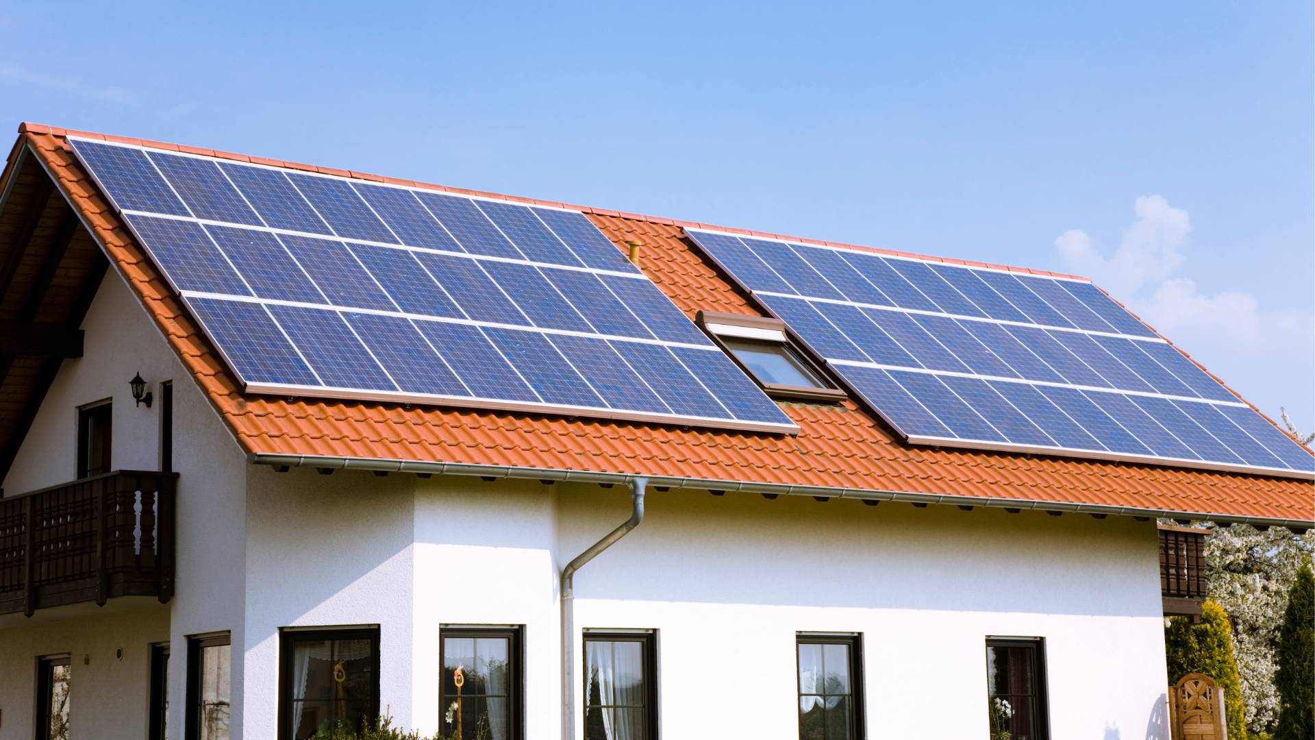 découvrez les panneaux photovoltaïques efficaces, une solution durable pour maximiser votre production d'énergie solaire. optimisez vos économies d'énergie tout en contribuant à la protection de l'environnement. informez-vous maintenant sur les meilleures options disponibles !