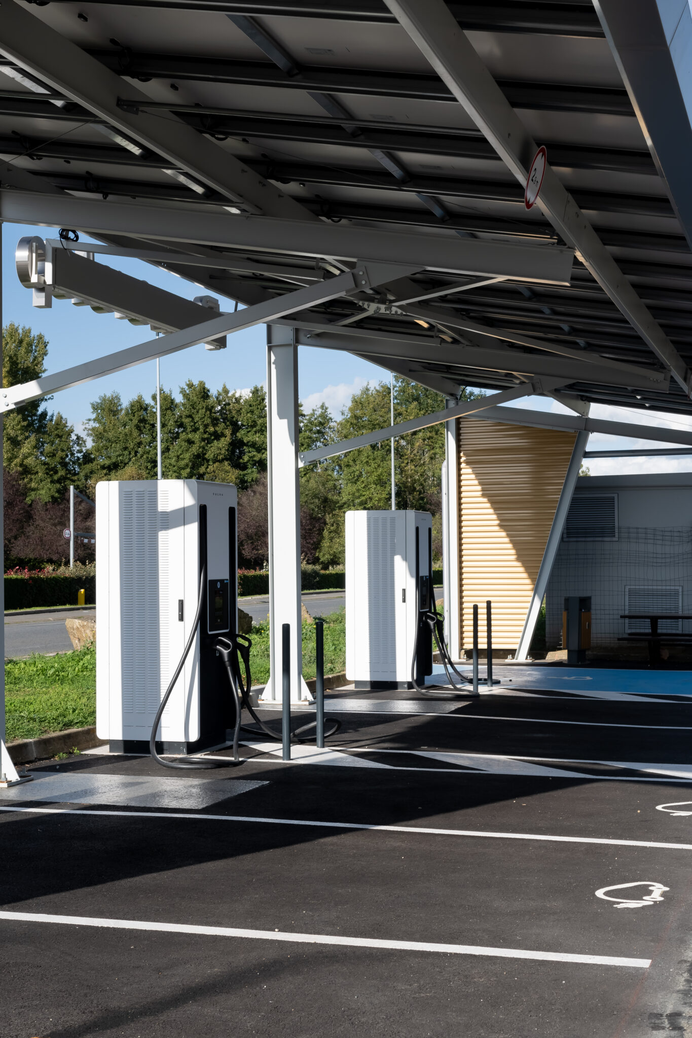découvrez les solutions de panneaux photovoltaïques au mans pour une énergie durable et économique. investissez dans l'énergie solaire et réduisez vos factures, tout en préservant l'environnement.