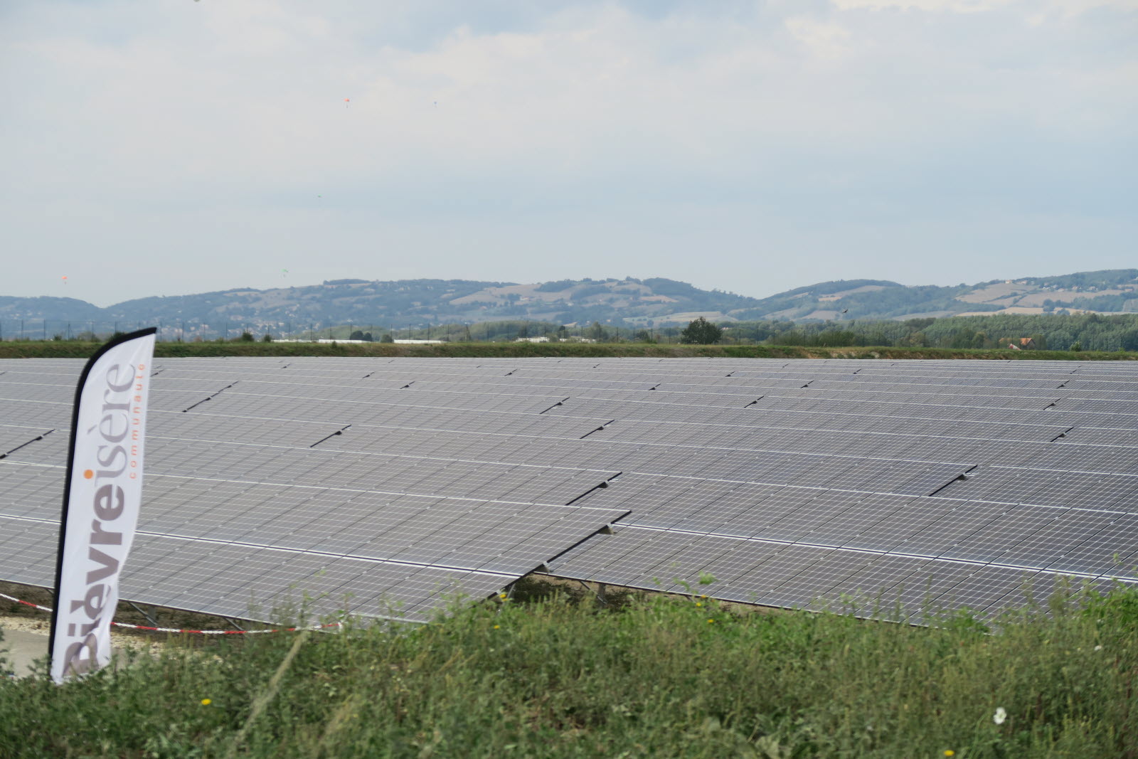 découvrez nos solutions de panneaux photovoltaïques à saint-étienne pour optimiser votre production d'énergie solaire et réduire vos factures. profitez des avantages écologiques et économiques d'une installation sur mesure.