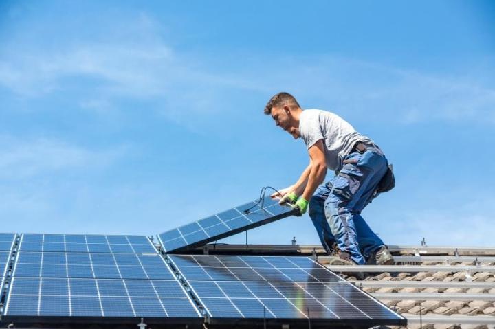 découvrez des solutions photovoltaïques à saint-étienne pour produire votre propre électricité verte. profitez des avantages écologiques et économiques de l'énergie solaire grâce à notre expertise locale et personnalisée.