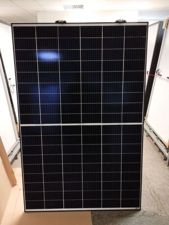 découvrez soluxtec, votre partenaire innovant en solutions technologiques durables et éco-responsables. transformez votre entreprise avec nos services personnalisés et notre expertise en énergie solaire.