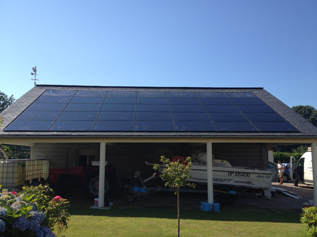 découvrez les avantages des panneaux photovoltaïques sur votre toit : production d'énergie renouvelable, réduction des factures d'électricité et valorisation de votre patrimoine. transformez votre toit en source d'énergie durable !