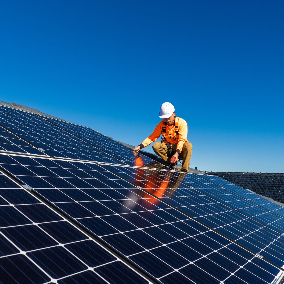 découvrez nos panneaux solaires 9kw, idéaux pour maximiser votre production d'énergie renouvelable. profitez d'une performance optimale, d'économies sur vos factures d'électricité et d'un engagement pour l'environnement grâce à une installation fiable et durable.