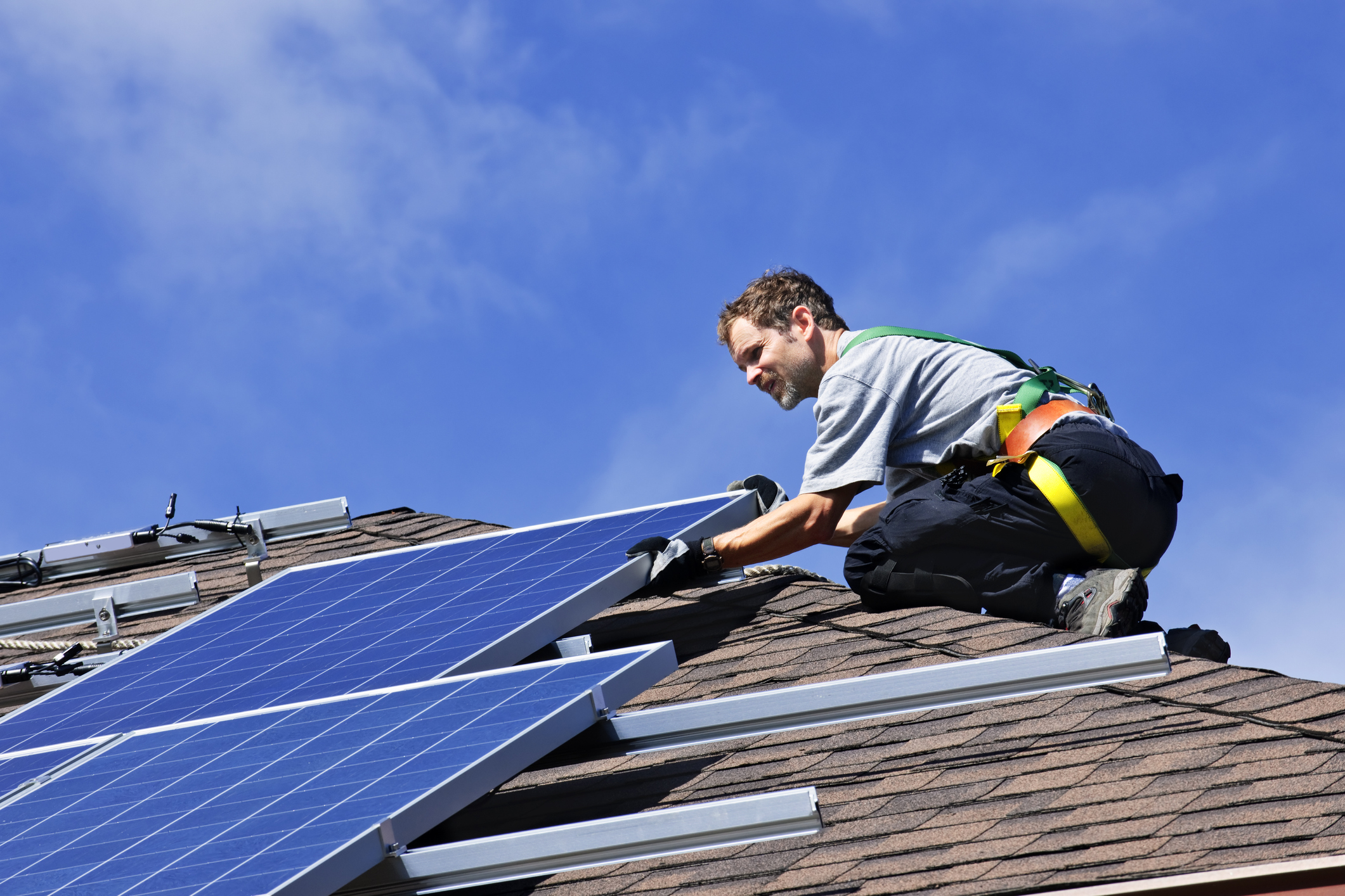 découvrez les avantages des panneaux solaires en belgique : une solution éco-responsable pour réduire vos factures d'énergie tout en préservant l'environnement. informez-vous sur les principales installations et bénéficiez des aides disponibles.