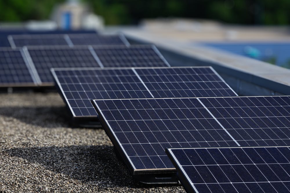 découvrez les panneaux solaires durables qui allient performance et respect de l'environnement. transformez l'énergie solaire en électricité tout en réduisant votre empreinte carbone. optez pour une solution énergétique durable et économique pour votre maison.