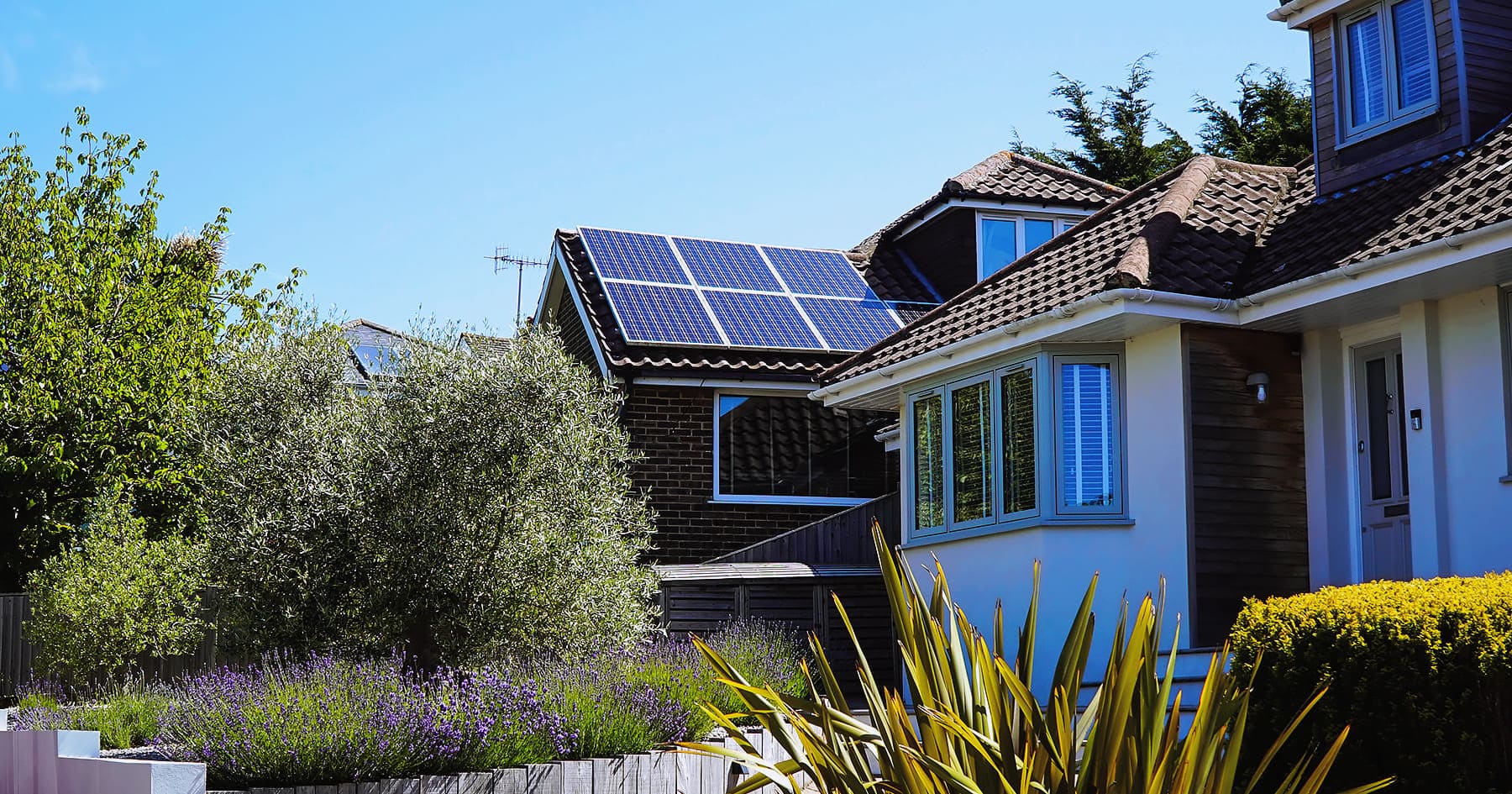 découvrez comment installer des panneaux solaires pour une maison de 100m2 et profiter d'une énergie renouvelable, réduire vos factures d'électricité et contribuer à la protection de l'environnement. optimisez votre habitat avec des solutions écologiques et économiques.