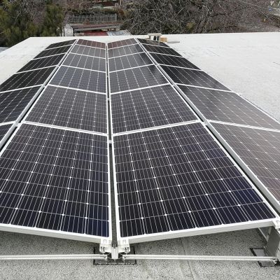 découvrez comment les panneaux solaires sur toiture plate optimisent votre production d'énergie renouvelable. profitez d'une installation esthétique et performante, adaptée aux espaces modernes tout en réduisant votre facture d'électricité et votre empreinte carbone. transformez votre toit en une source d'énergie durable dès aujourd'hui !