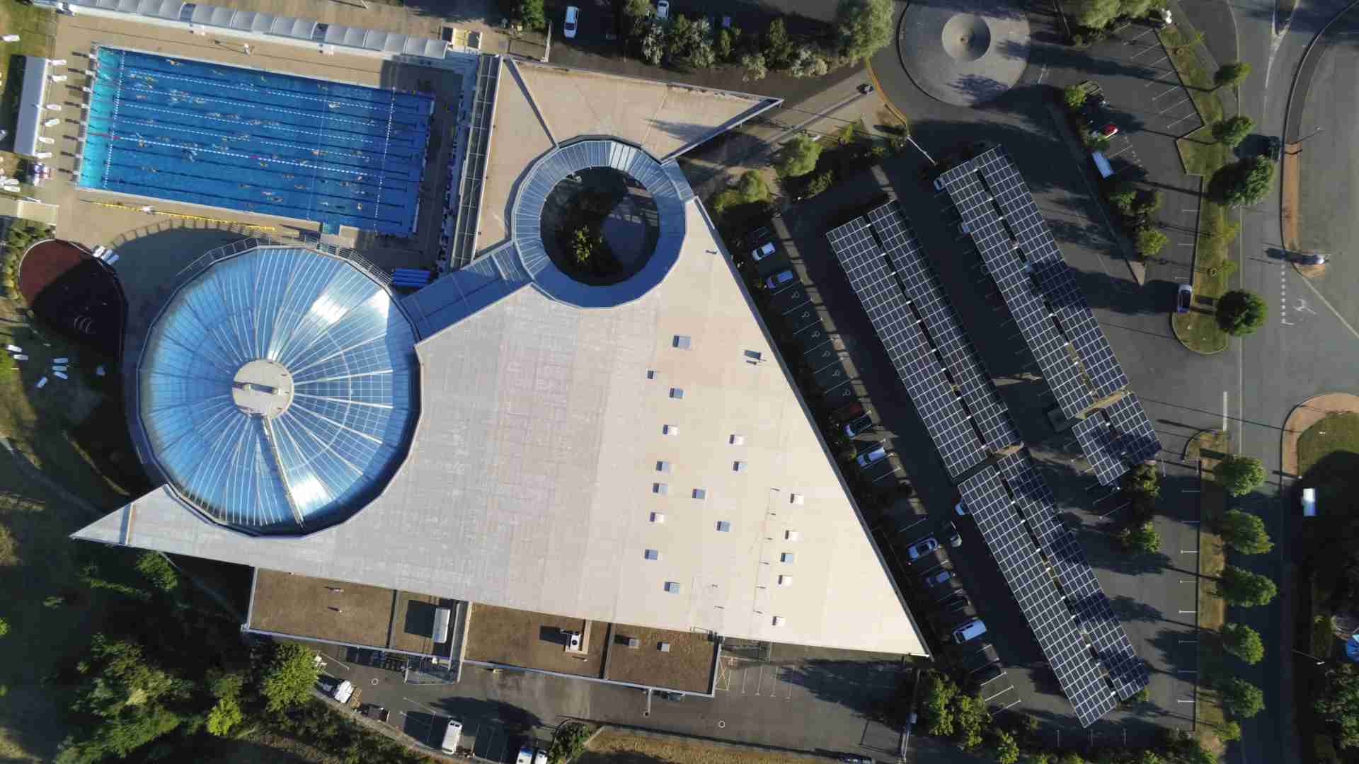 découvrez nos solutions de panneaux solaires à vichy pour une énergie renouvelable et économique. profitez d'une installation de qualité, d'une réduction de votre facture d'électricité et d'une contribution à la protection de l'environnement. transformez votre maison avec l'énergie solaire dès aujourd'hui !