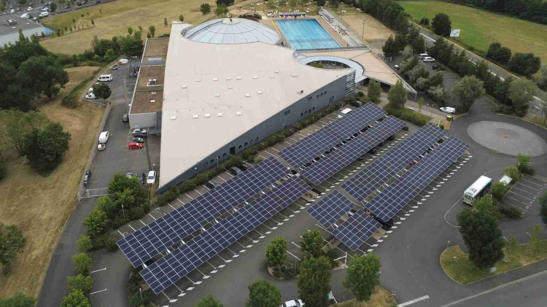 découvrez nos solutions de panneaux solaires à vichy pour réduire votre empreinte carbone et réaliser des économies d'énergie. notre expertise locale vous accompagne dans l'installation et l'entretien de systèmes solaires adaptés à vos besoins.