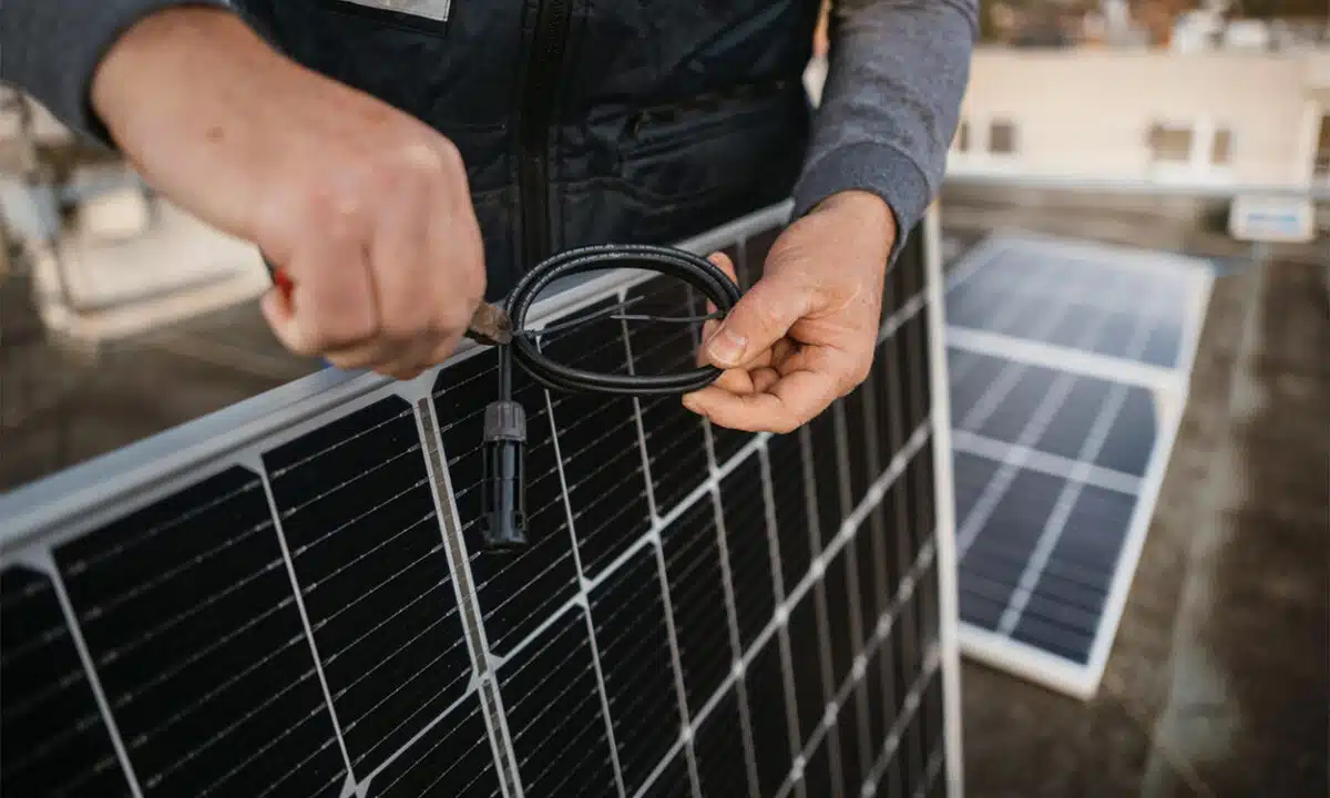 découvrez les causes fréquentes des pannes de panneaux solaires et comment les prévenir. informez-vous sur les solutions pour optimiser la performance de votre installation et maximiser votre production d'énergie.