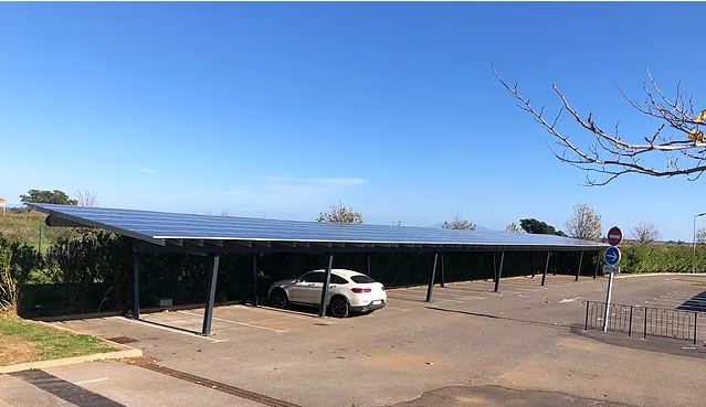 découvrez comment les parkings photovoltaïques allient praticité et écologie en transformant des espaces de stationnement en centrales solaires, tout en offrant des solutions durables pour la production d'énergie renouvelable.