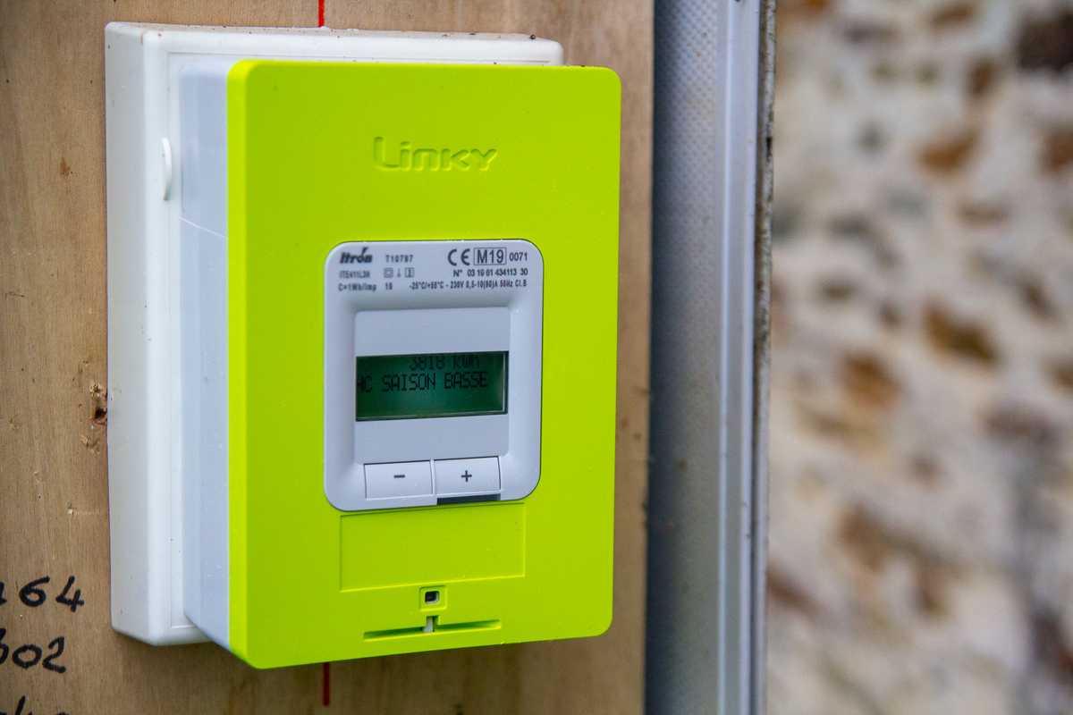 découvrez tout ce qu'il faut savoir sur le compteur linky : fonctionnement, avantages, et comment il révolutionne la gestion de la consommation d'énergie. informez-vous sur son impact écologique et sur les nouvelles technologies qui l'entourent.