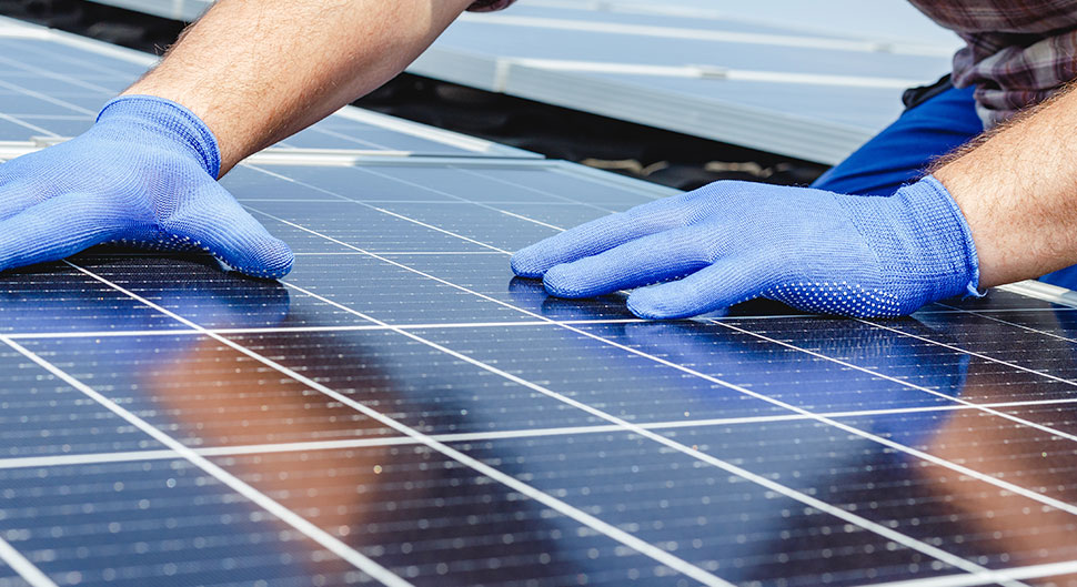 découvrez le photovoltaïque, une solution énergétique durable qui convertit la lumière du soleil en électricité. apprenez comment cette technologie innovante peut réduire vos factures d'énergie et contribuer à la protection de l'environnement.