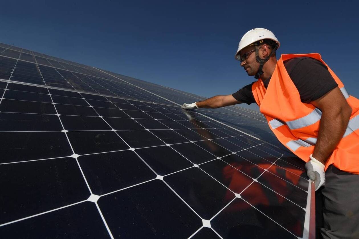 découvrez tout ce qu'il faut savoir sur le photovoltaïque : ses avantages, son fonctionnement et comment il peut transformer votre consommation d'énergie. optez pour une solution durable et économique pour un avenir plus vert.