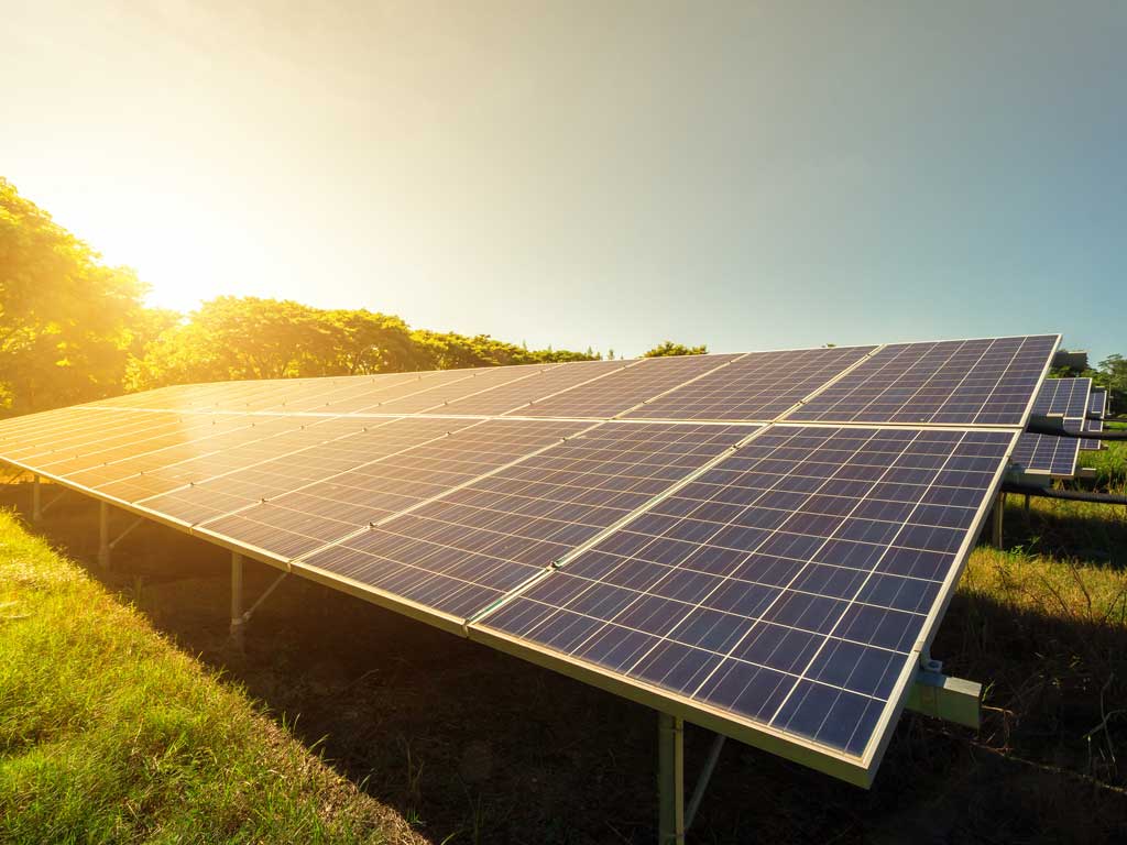 découvrez les avantages du photovoltaïque, une solution d'énergie renouvelable qui transforme la lumière du soleil en électricité. informez-vous sur son fonctionnement, ses bénéfices environnementaux et économiques, ainsi que les aides disponibles pour son installation.