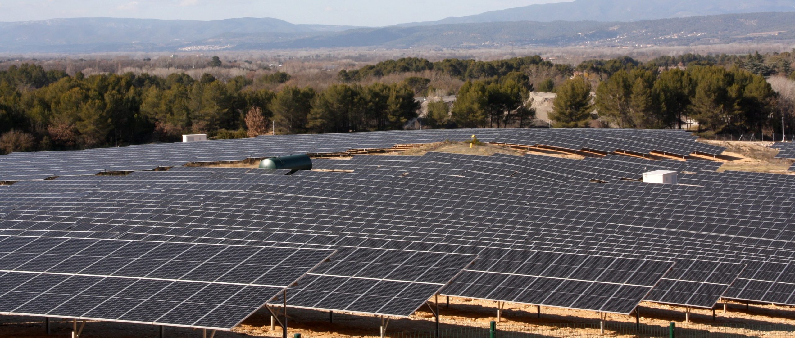 découvrez les avantages du photovoltaïque en france : énergie renouvelable, économies sur vos factures et impact positif sur l'environnement. informez-vous sur les dernières technologies et solutions pour un avenir durable.