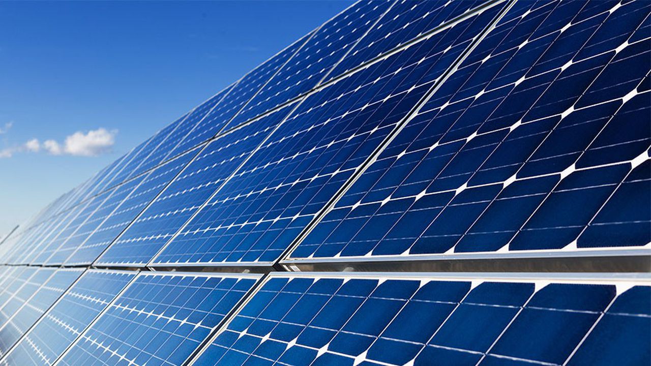 découvrez tout sur le photovoltaïque en france : explorez les avantages, les réglementations, et les technologies innovantes pour produire de l'énergie renouvelable efficacement et durablement.